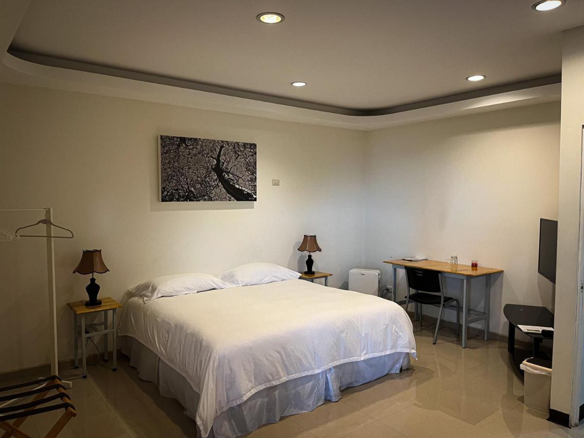 Legacy Boutique Hotel Quesada  Exterior photo